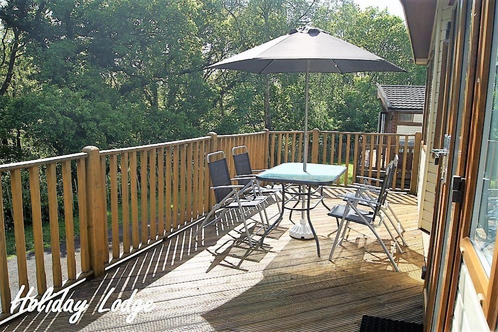Greenways Valley Holiday Park เกรททอร์ริงตัน ภายนอก รูปภาพ