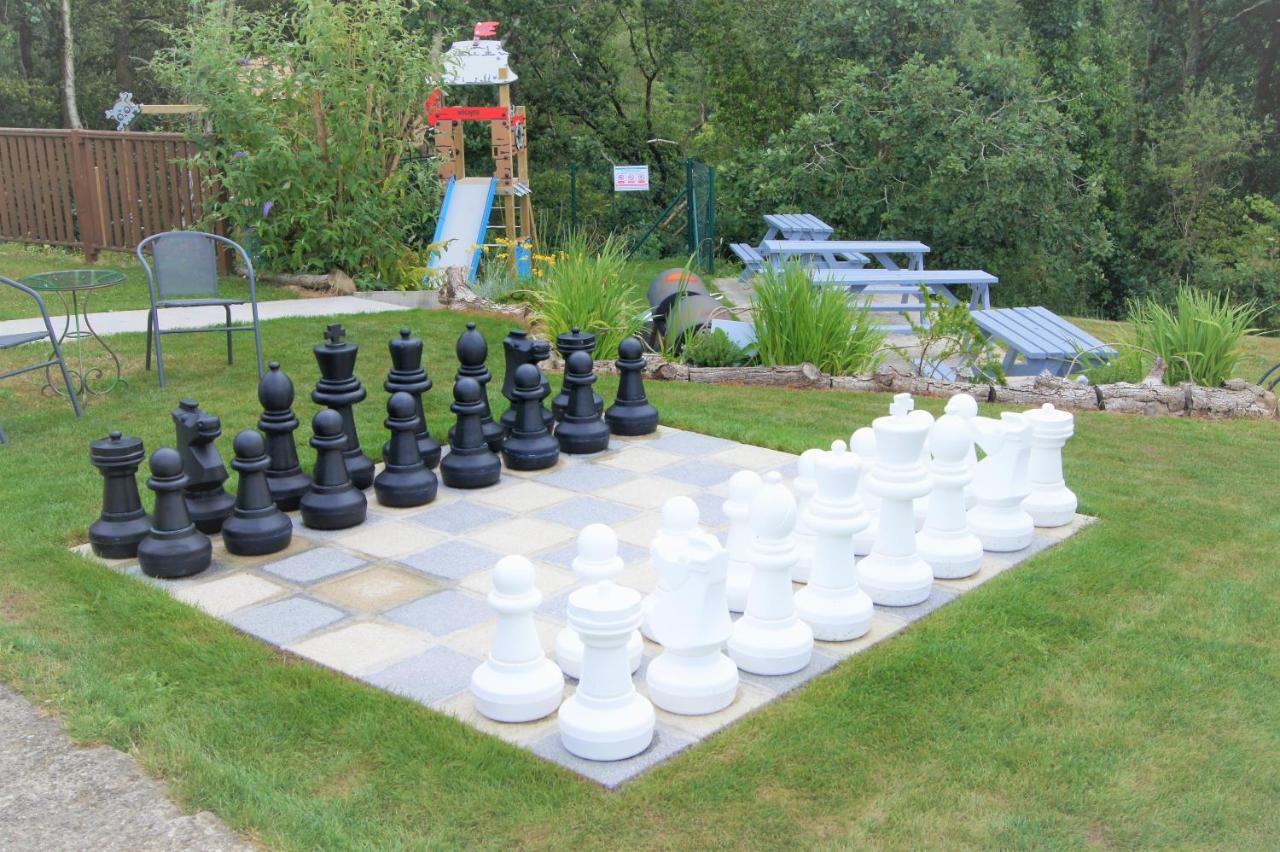 Greenways Valley Holiday Park เกรททอร์ริงตัน ภายนอก รูปภาพ